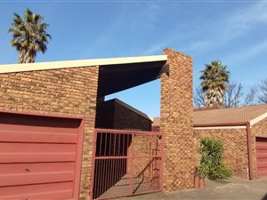 3 Bed Townhouse in Vanderbijlpark CW3