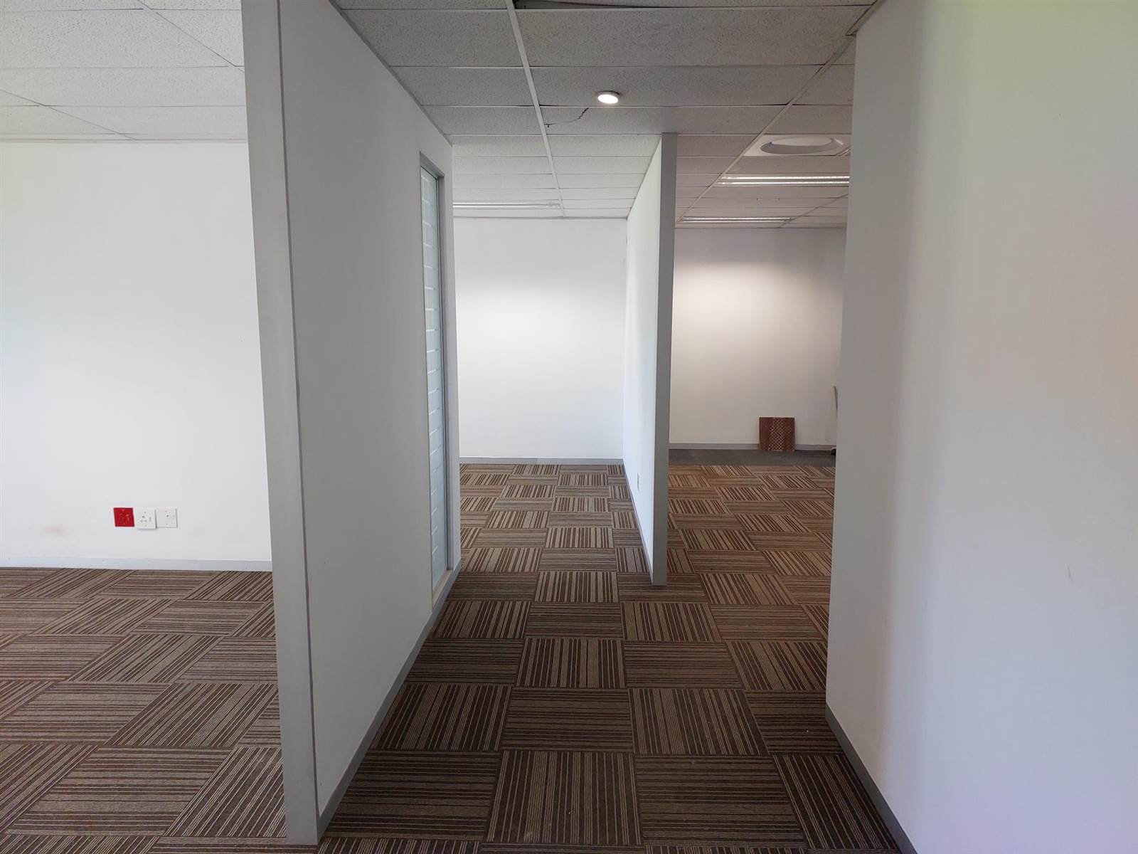 113.8  m² Commercial space in Bryanston photo number 5