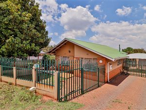 3 Bed House in Reefhaven