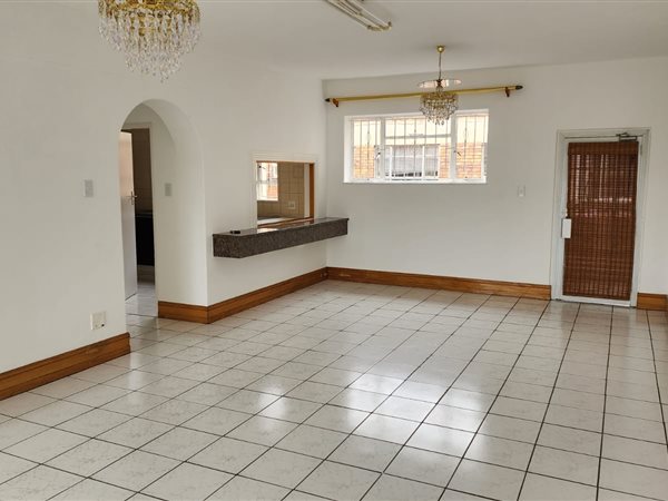 4 Bed Apartment in Fordsburg