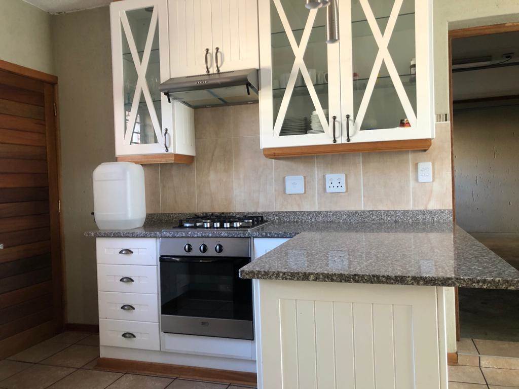3 Bed Townhouse in Potchefstroom Central photo number 5