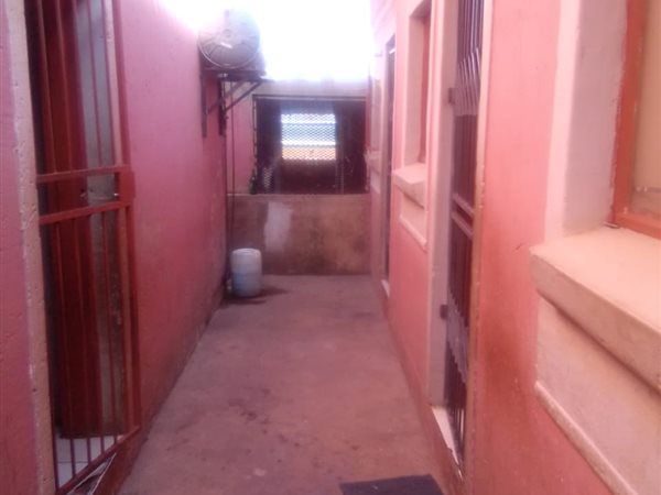 11 Bed House in Mamelodi West