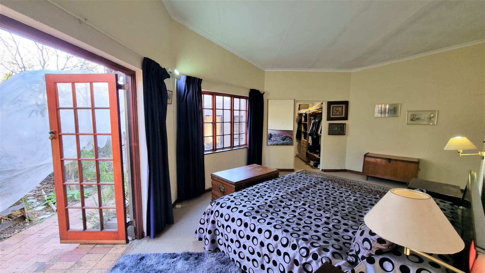 4 Bed House in Lonehill photo number 21