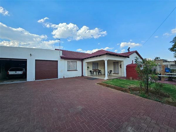 3.5 Bed House