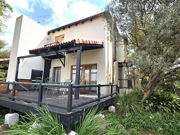 3 Bedroom Townhouse 3 Bedroom Townhouse