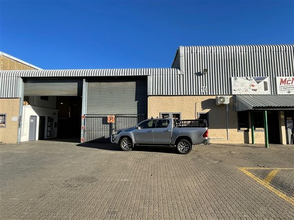 358  m² Industrial space