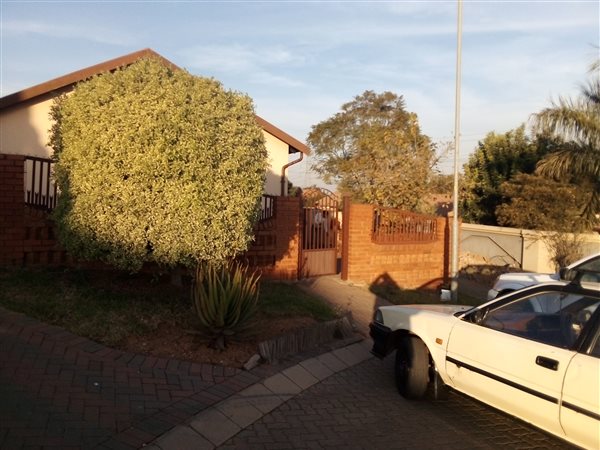 2 Bedroom House