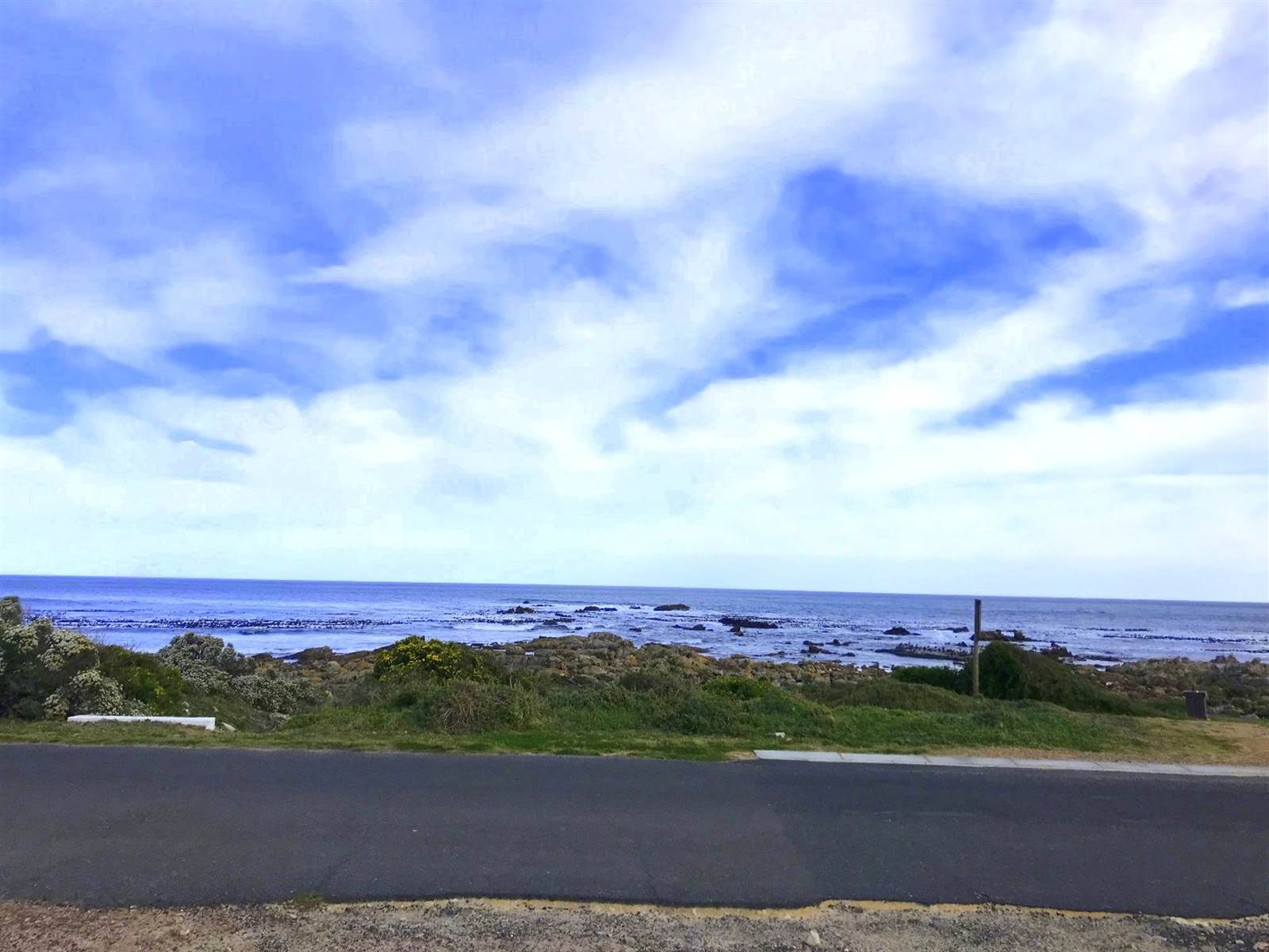 714 m² Land available in Sandbaai photo number 5