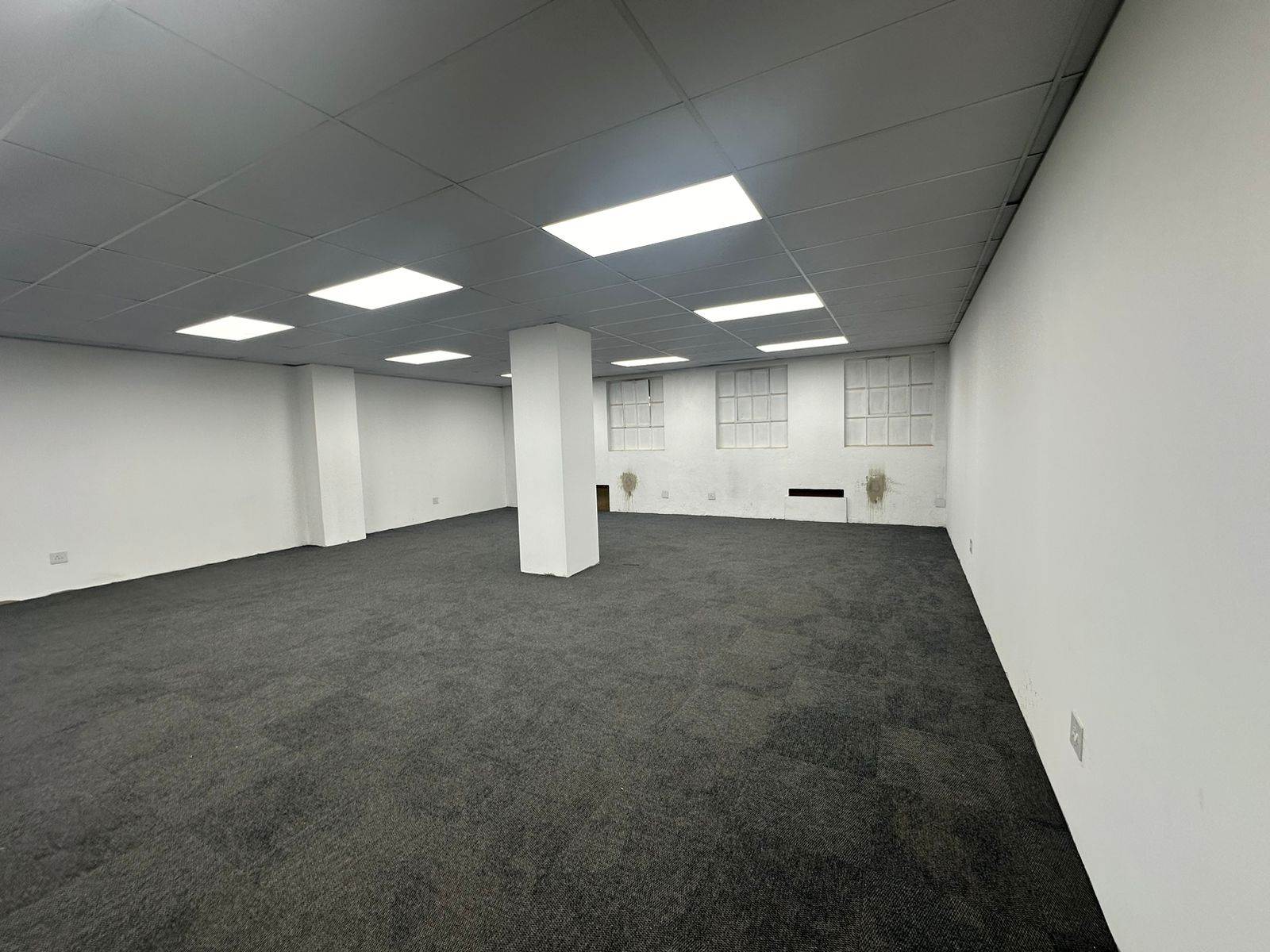 75  m² Commercial space in New Redruth photo number 4