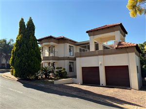 House in Kosmos Ridge