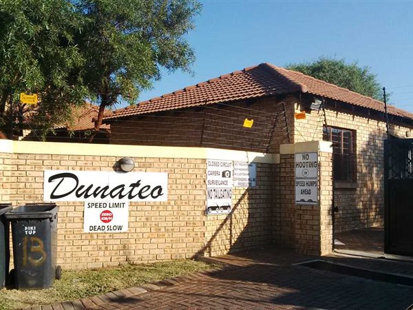 2 Bedroom Townhouse 2 Bedroom Townhouse
