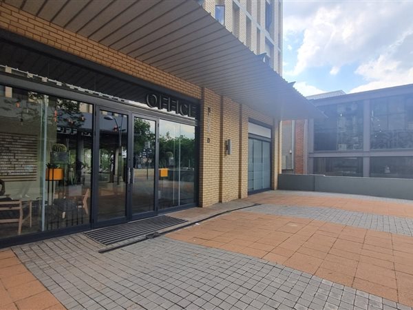 24  m² Commercial space