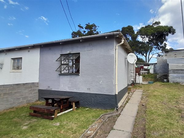 2 Bed House in Lennox Estate