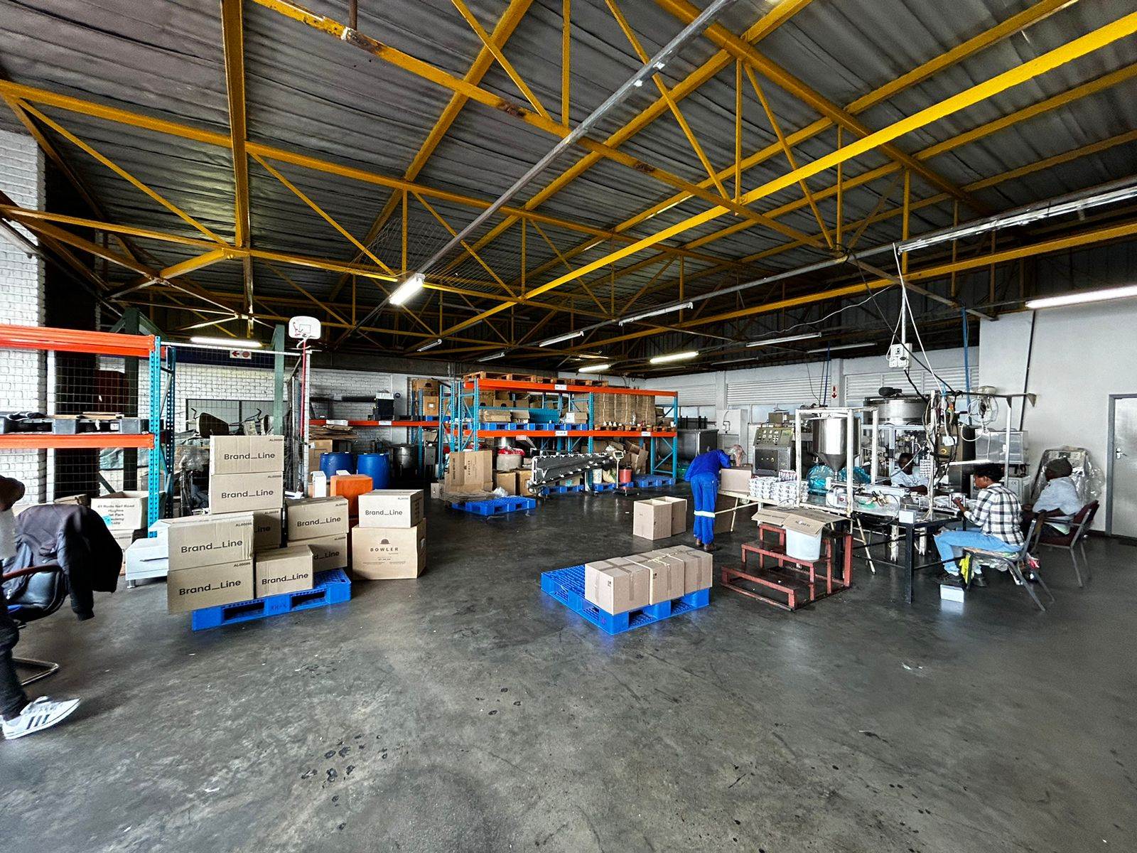 496  m² Industrial space in Wynberg photo number 2