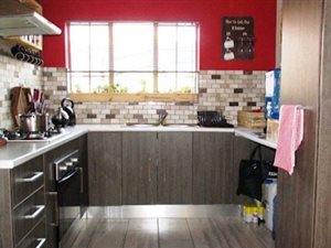 2 Bed House in Mantevrede