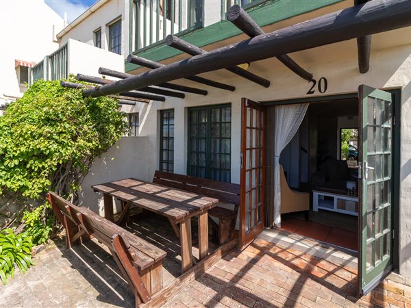 3 Bedroom Townhouse 3 Bedroom Townhouse