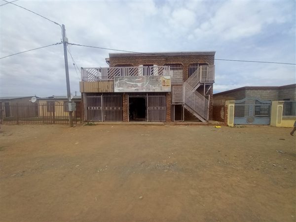 Commercial space in Thabong