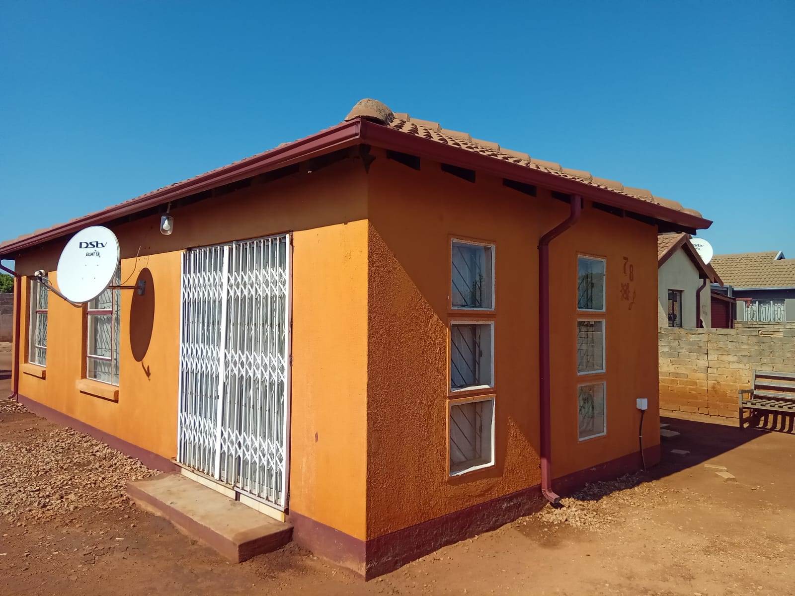 3 Bed House in Soshanguve B photo number 2
