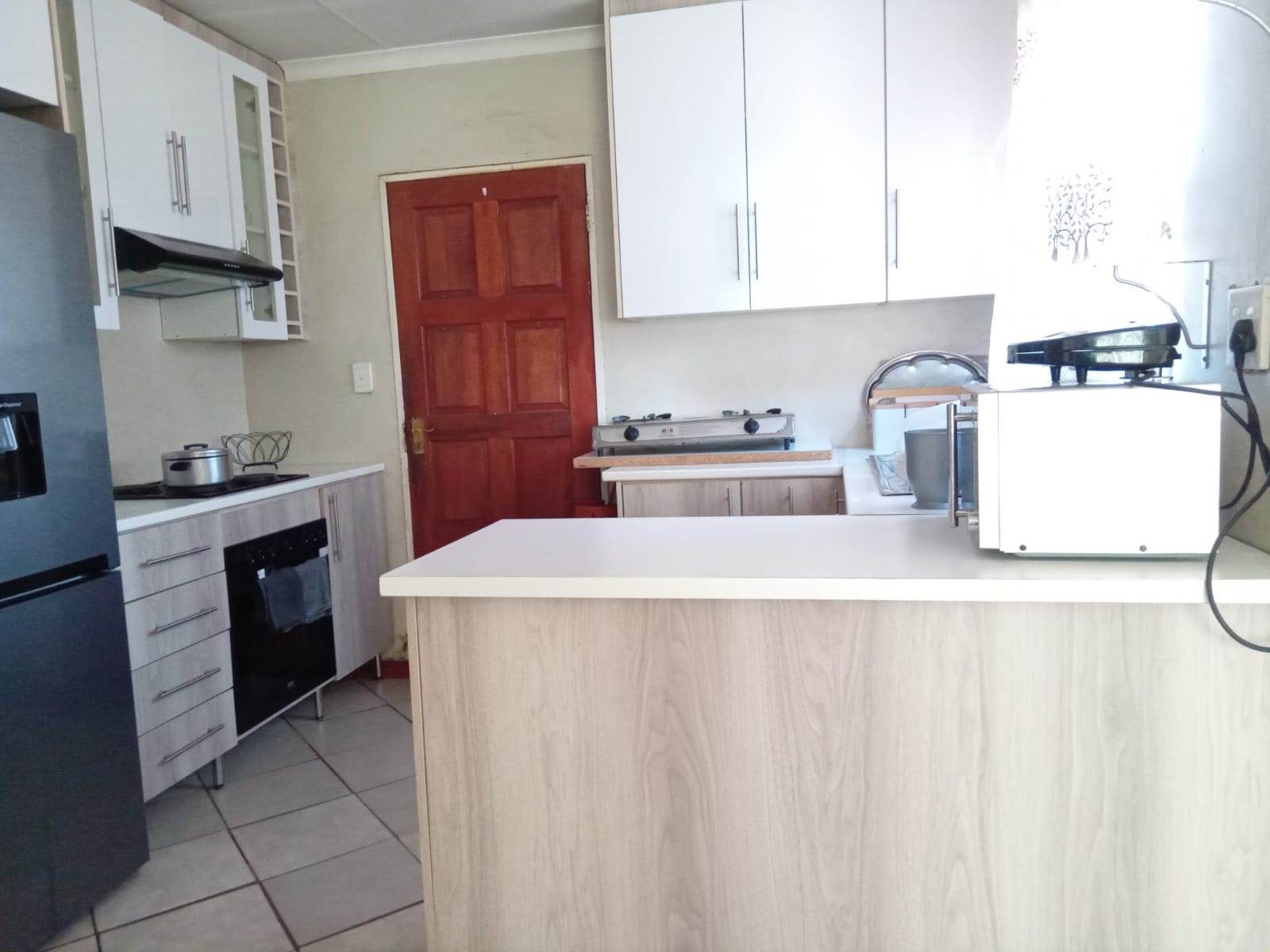 3 Bed House in Soshanguve B photo number 9