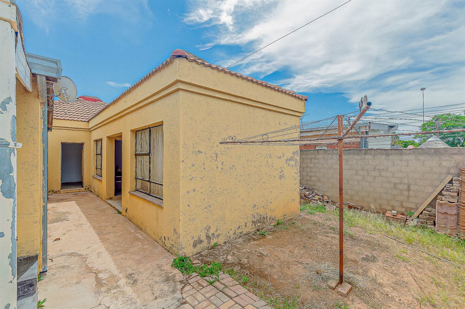 4 Bed House in Soshanguve photo number 17
