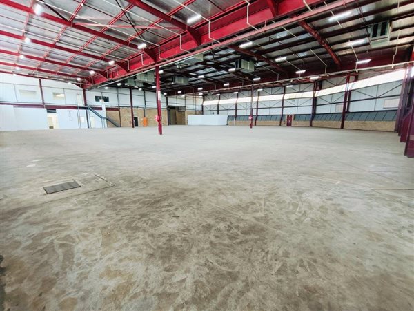 2 796  m² Industrial space