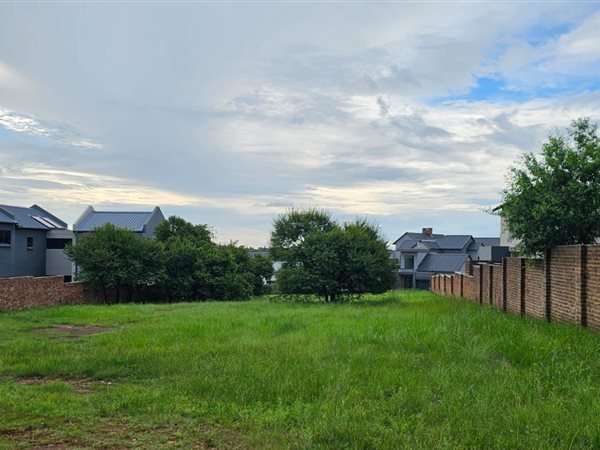 660 m² Land