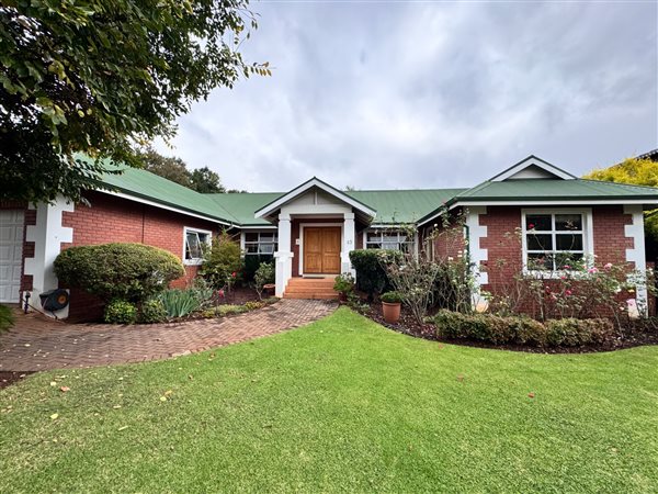 4 Bedroom House 4 Bedroom House