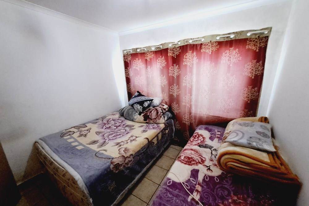 2 Bed Apartment in Erasmus photo number 11