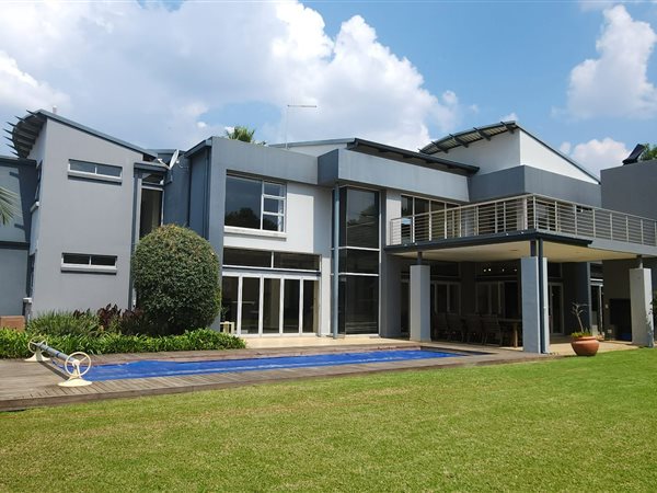 4 Bedroom House 4 Bedroom House