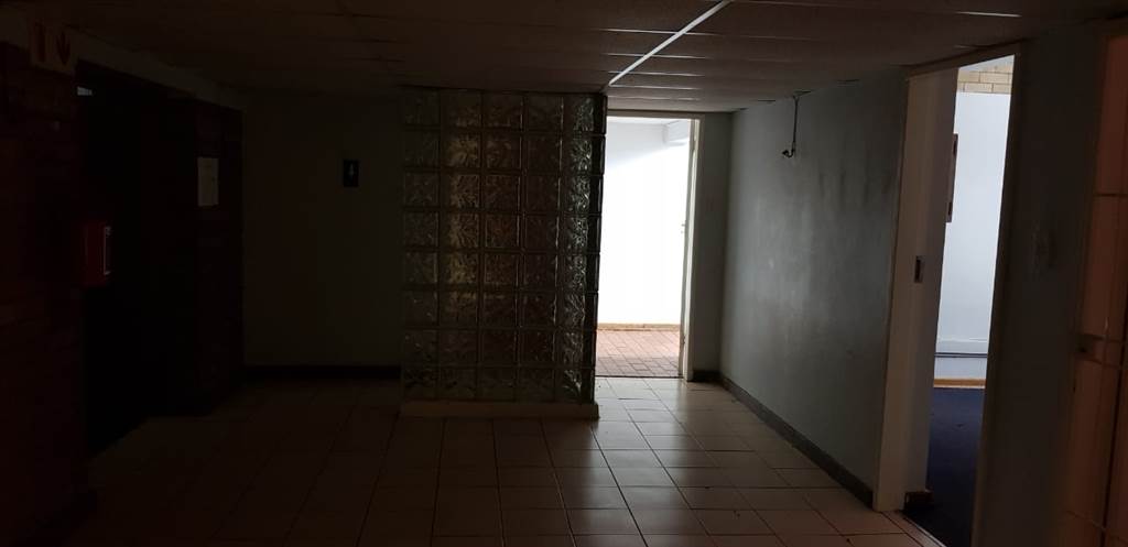 310  m² Office Space in Modderfontein photo number 7