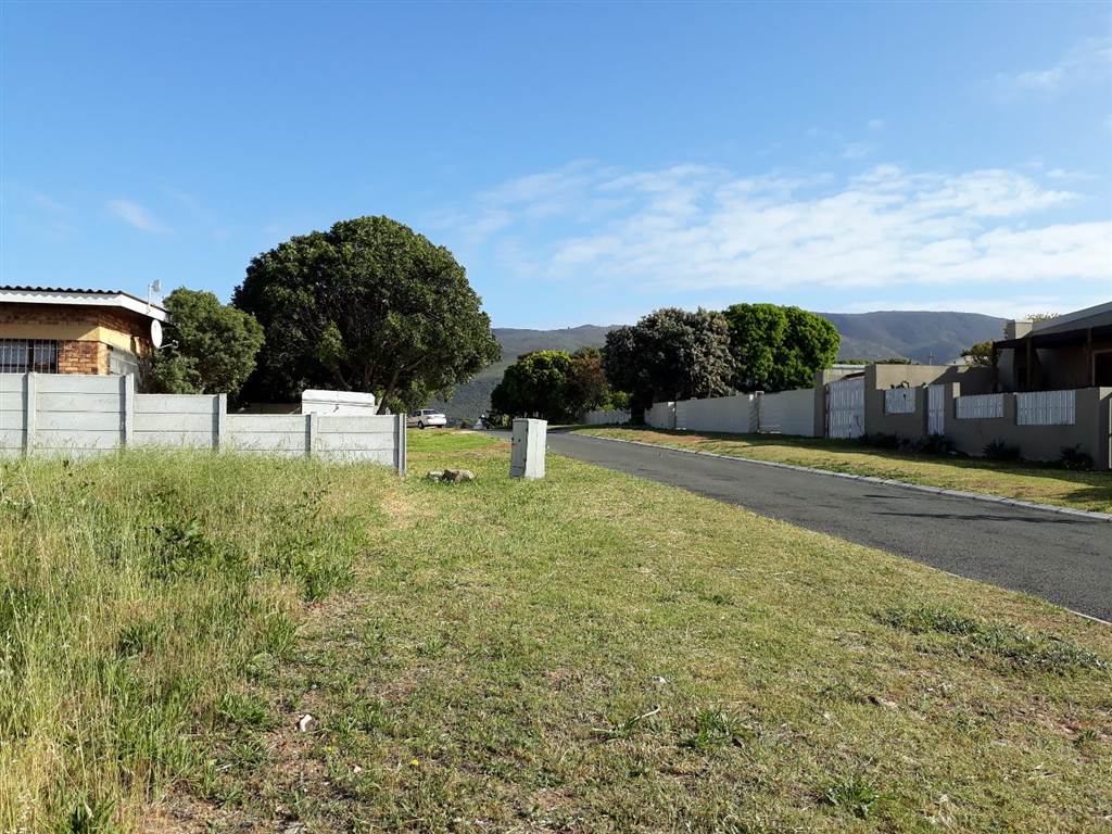 1202 m² Land available in Sandbaai photo number 5