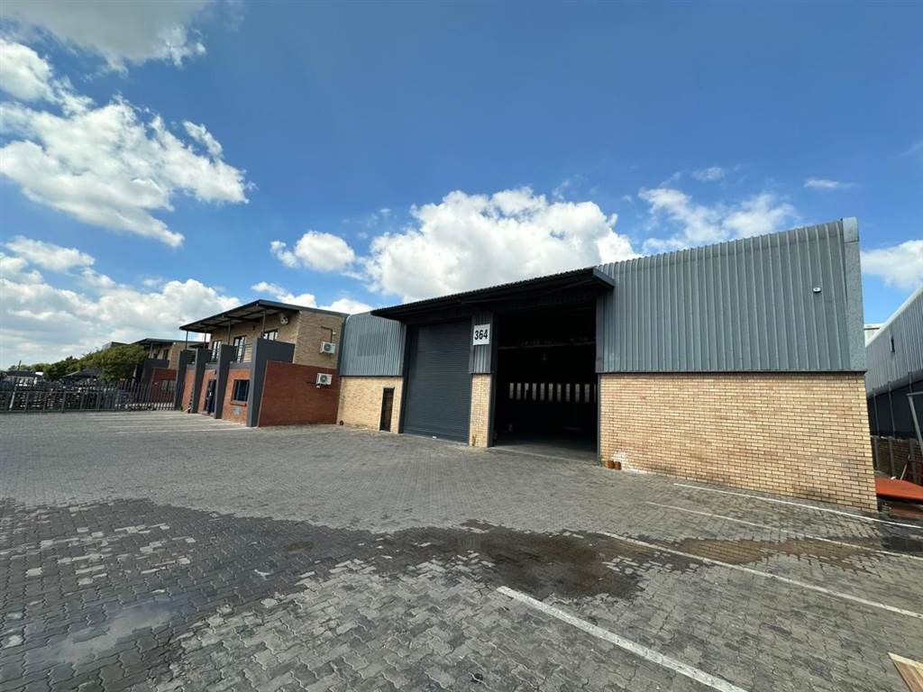 1607  m² Industrial space in North Riding photo number 28