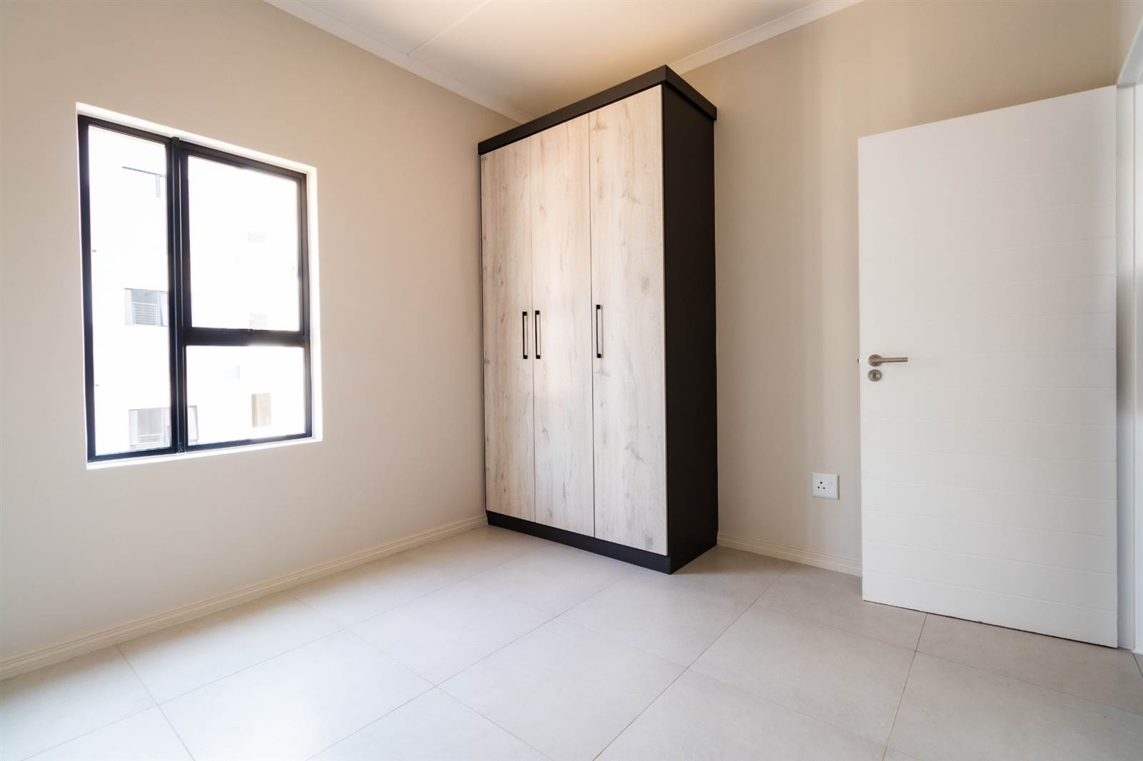 1 Bed Apartment in Kyalami photo number 5