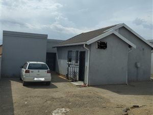 2 Bed House in Bram Fisherville