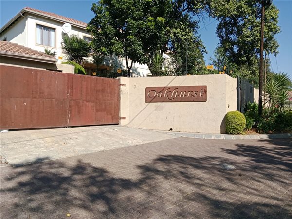 3 Bedroom Townhouse 3 Bedroom Townhouse
