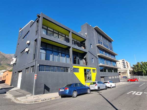 270  m² Commercial space