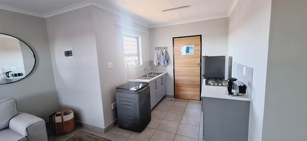 3 Bed House in Protea Glen photo number 8
