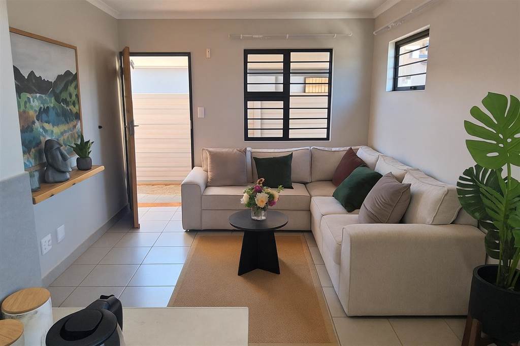 2 Bedroom House 2 Bedroom House