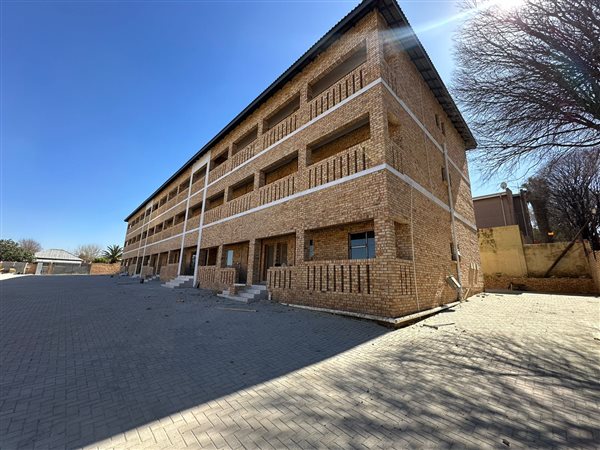 1 488  m² Commercial space