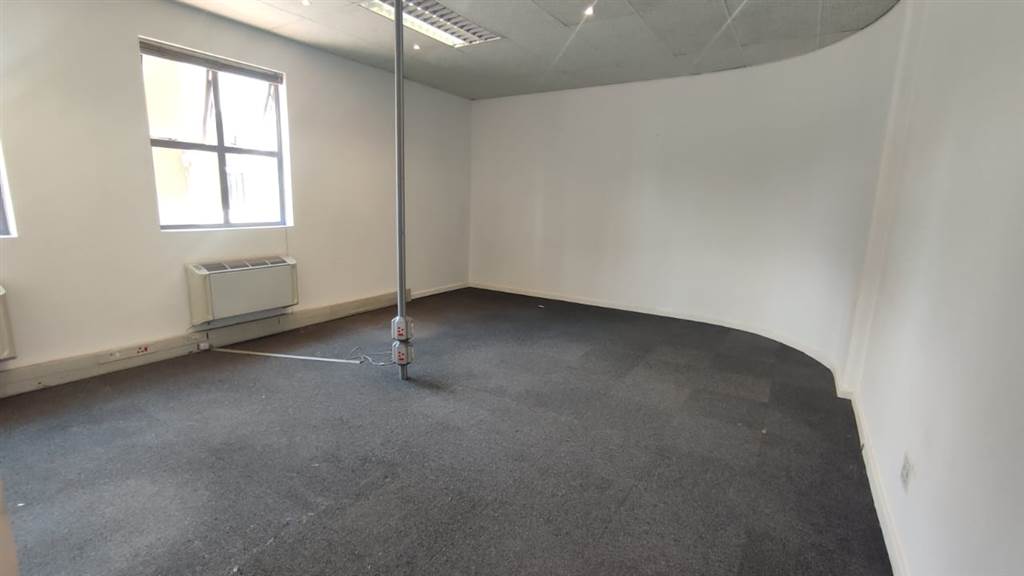 59  m² Commercial space in Bruma photo number 9