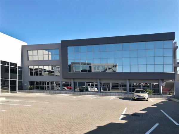 163  m² Office Space