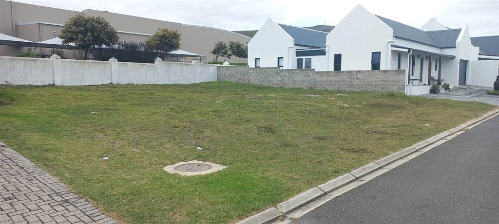 333 m² Land available in Sandbaai photo number 12