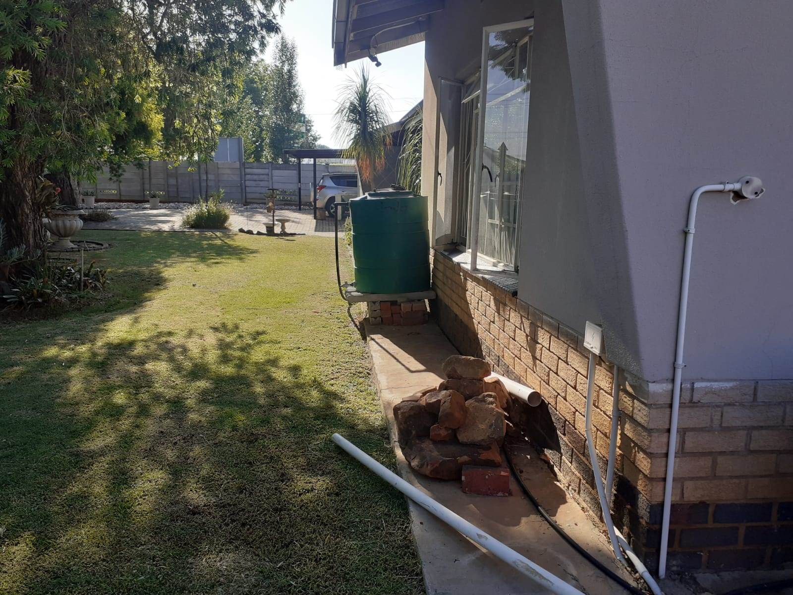 4 Bed House in Rietfontein photo number 16