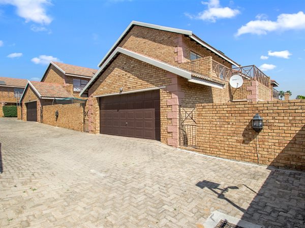 3 Bed Townhouse