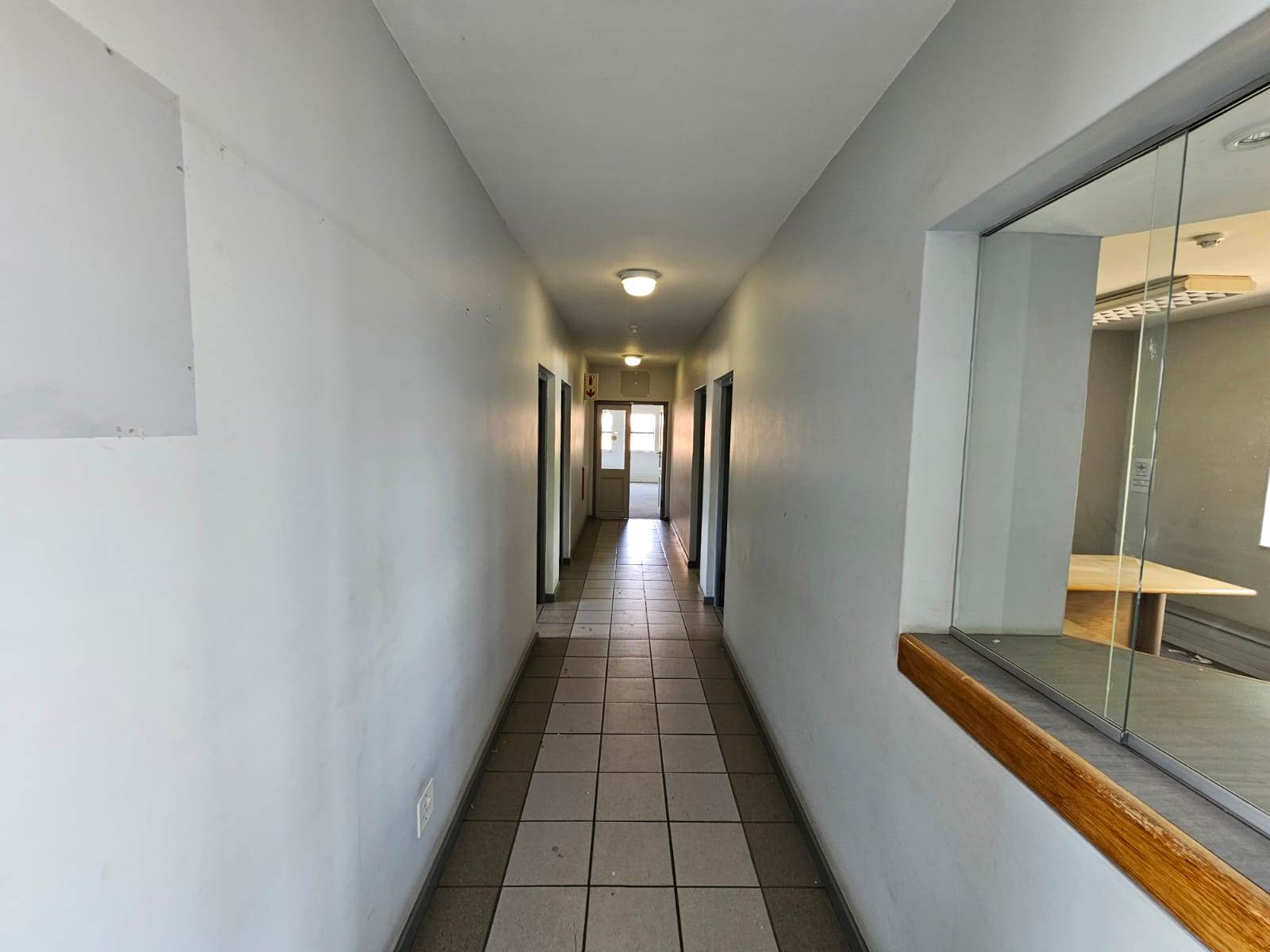 1000  m² Commercial space in Somerset West Central photo number 10