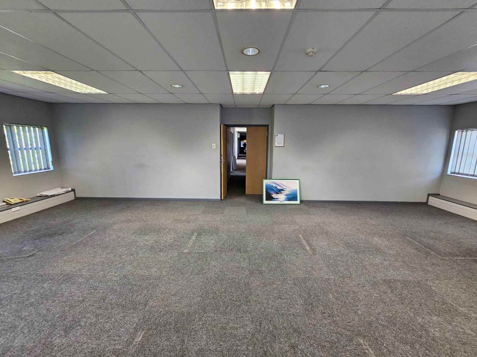1000  m² Commercial space in Somerset West Central photo number 15