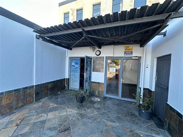 197  m² Commercial space in Maitland
