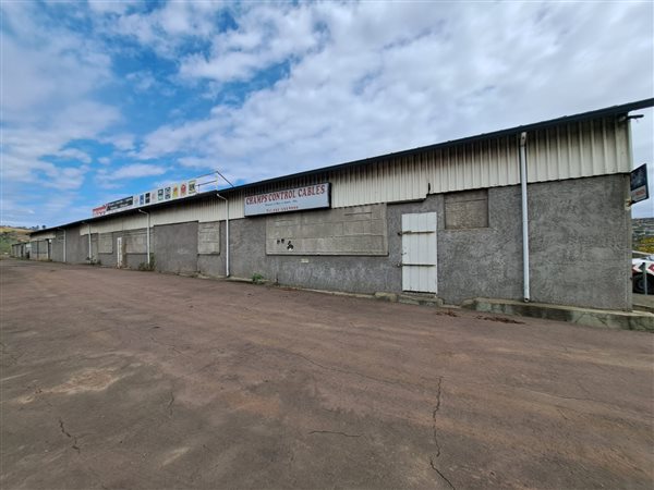 11 428  m² Commercial space