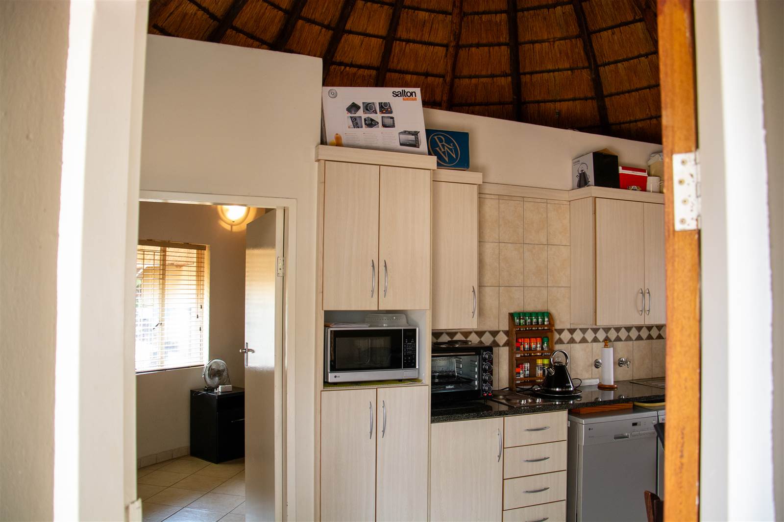 2 Bed House in Mookgophong (Naboomspruit) photo number 4