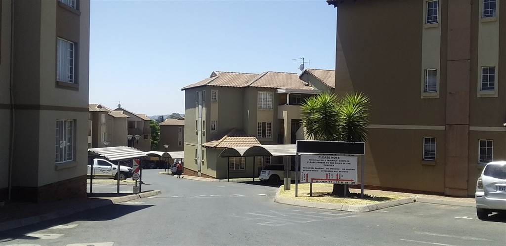 2 Bed Townhouse in Meredale photo number 12
